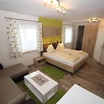 Waldwirt Pensión 3*