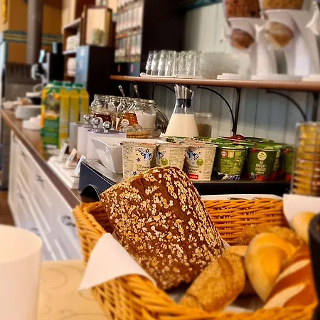 Waldwirt Russbach am Pass Gschütt