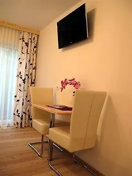 Waldwirt Πανσιόν 3*